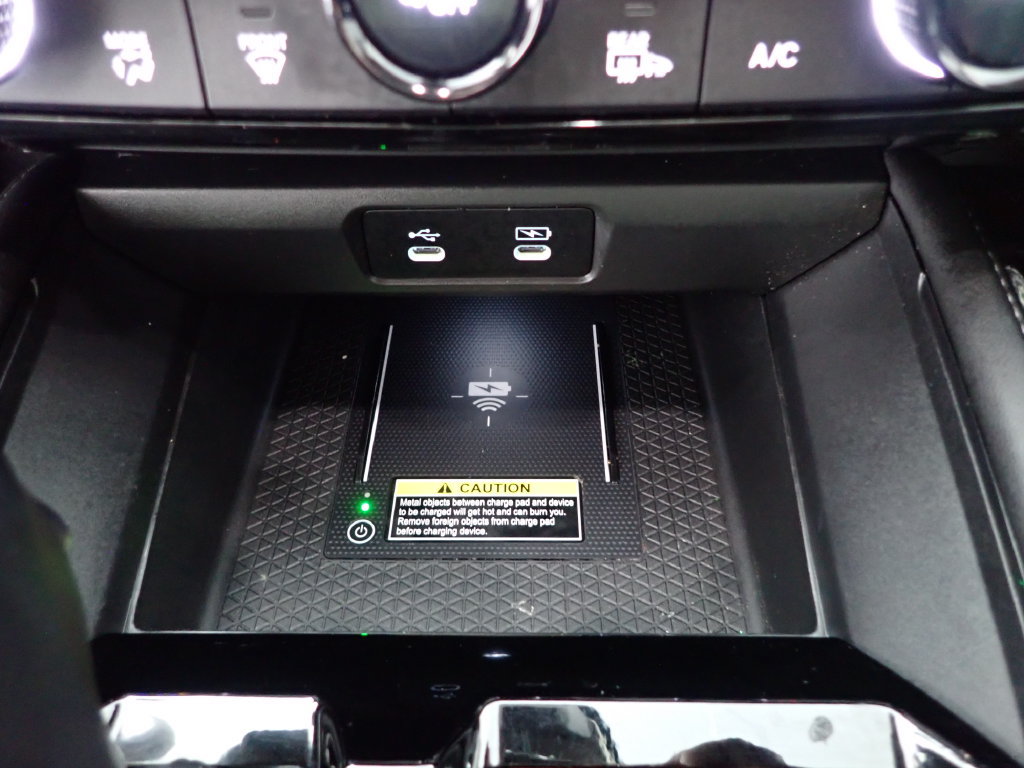 Used 2024 Honda Accord Touring image 7