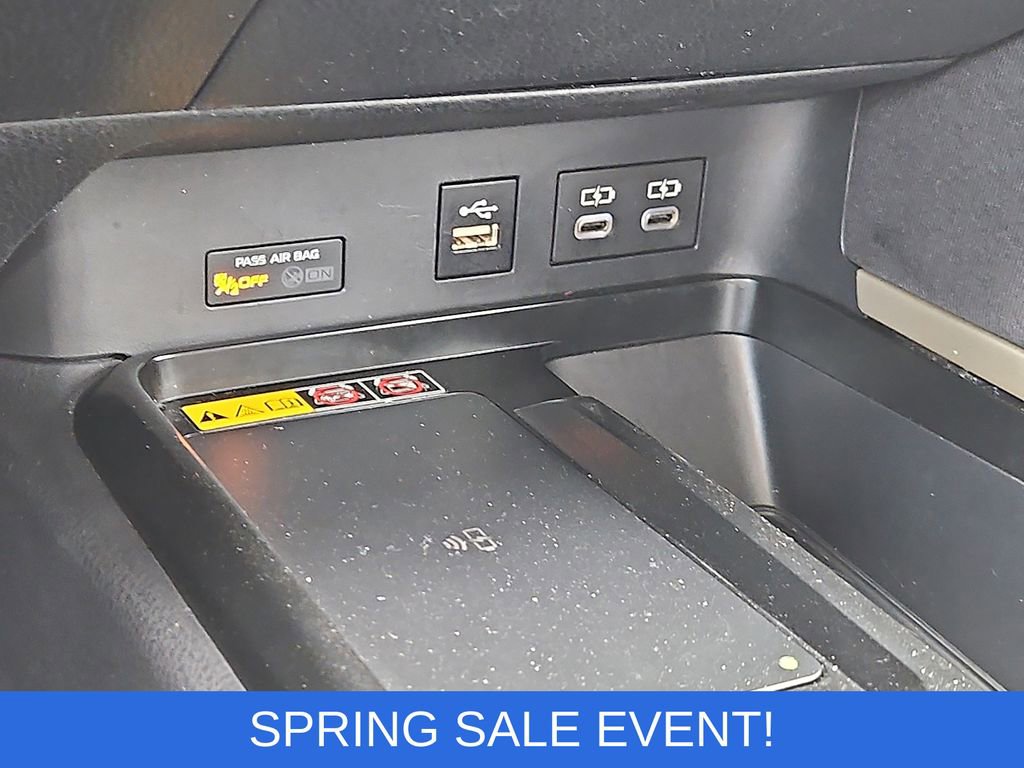 Used 2025 Toyota Camry LE image 17