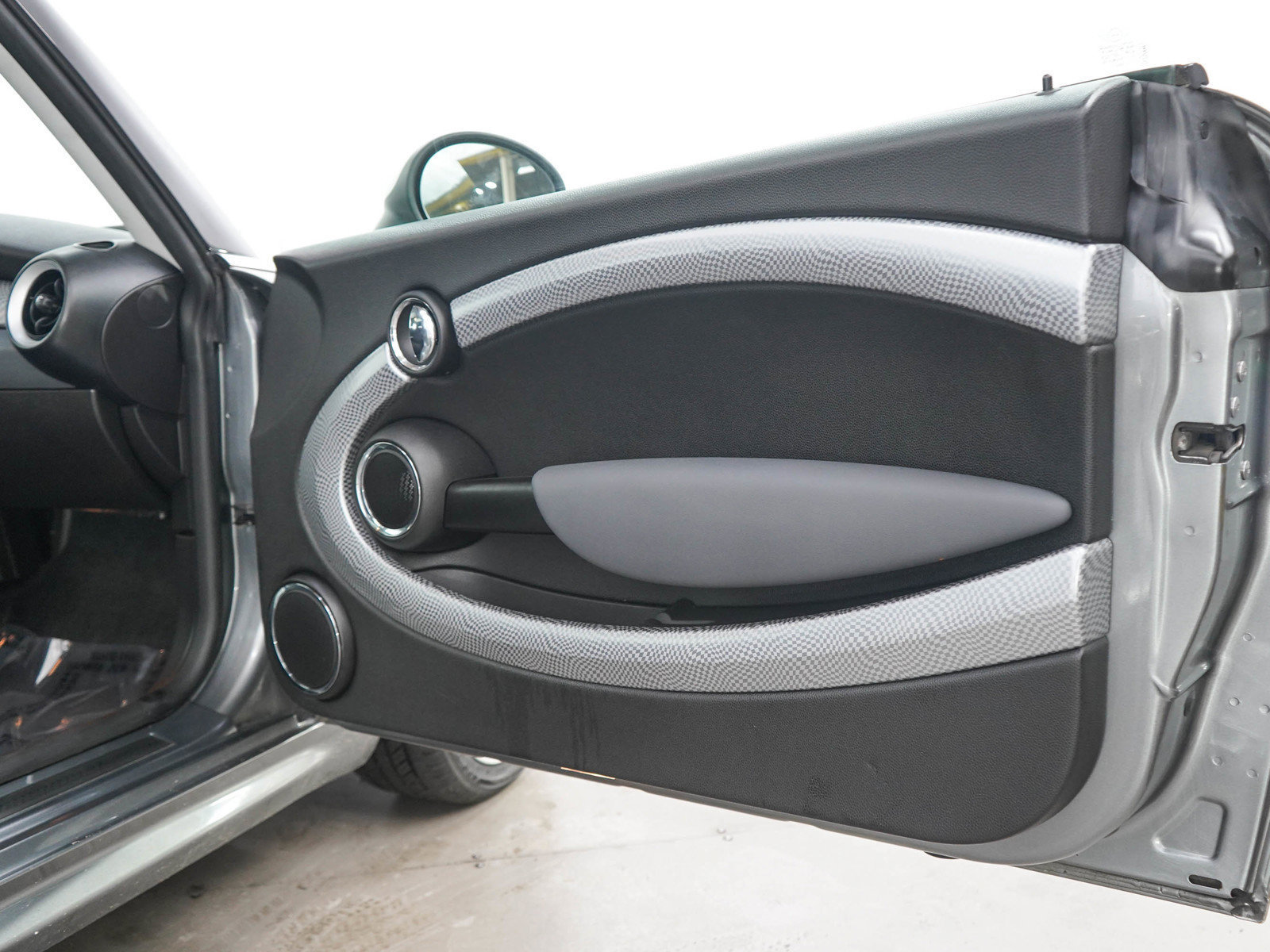 Used 2010 MINI Cooper S FWD image 9