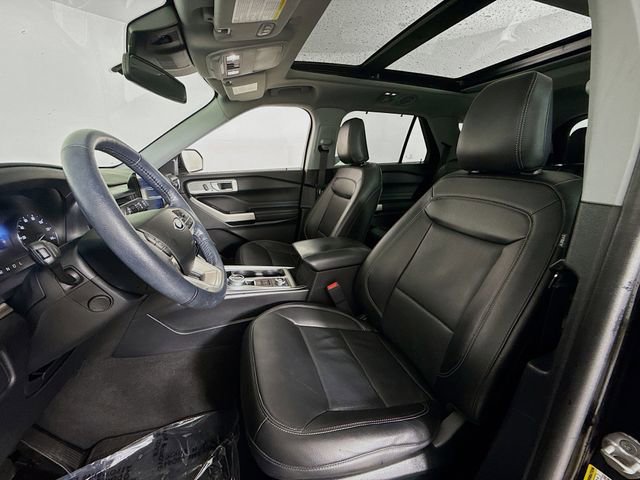 Certified 2022 Ford Explorer Limited w/ Equipment Group 301A image 22