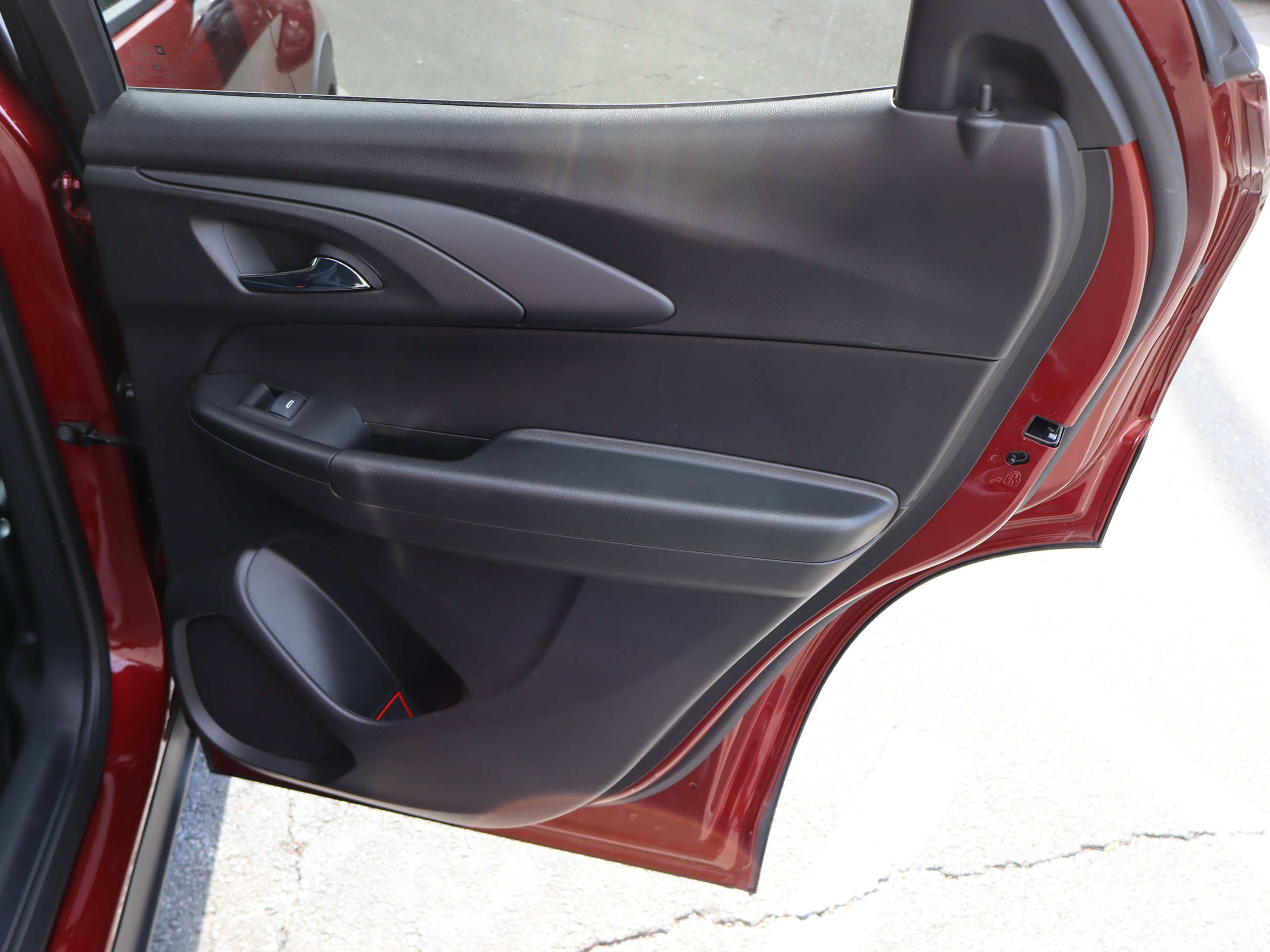 Certified 2025 Chevrolet TrailBlazer LT w/ Convenience Package image 33