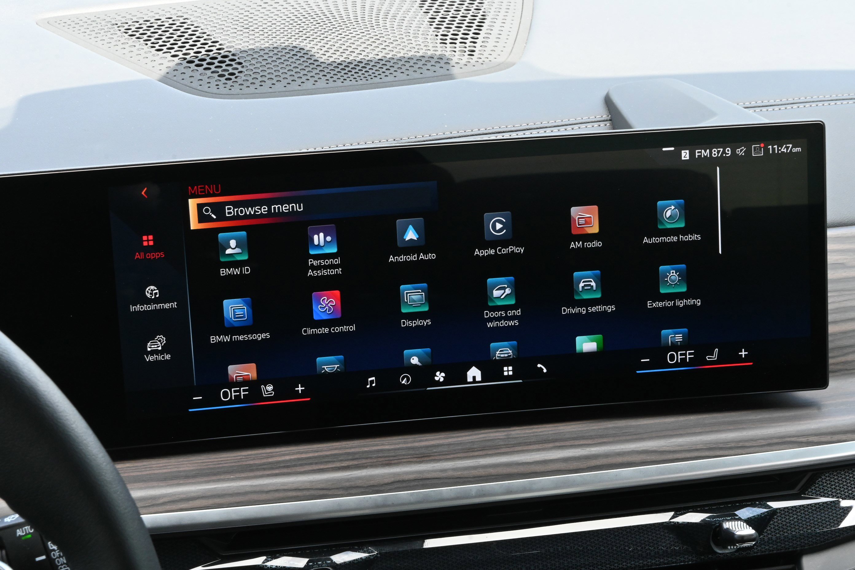 Certified 2025 BMW X5 xDrive40i w/ Premium Package image 33