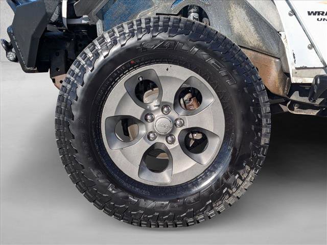 Used 2014 Jeep Wrangler Unlimited Sahara w/ Connectivity Group image 22