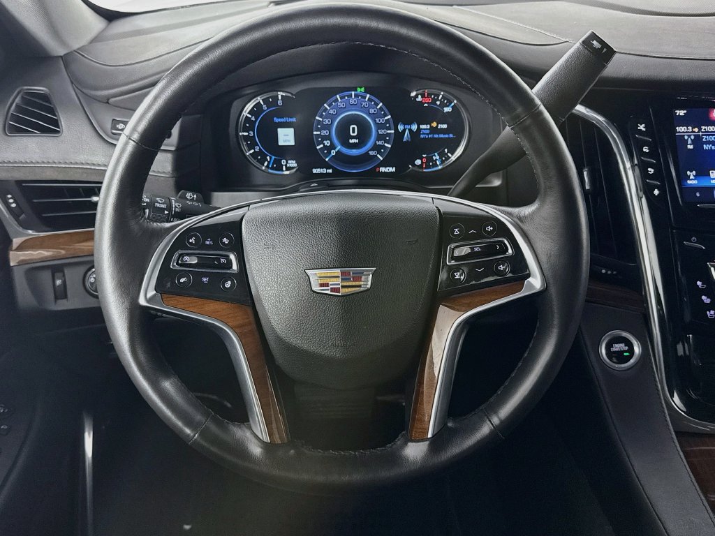 Used 2016 Cadillac Escalade Premium AWD/4WD image 13