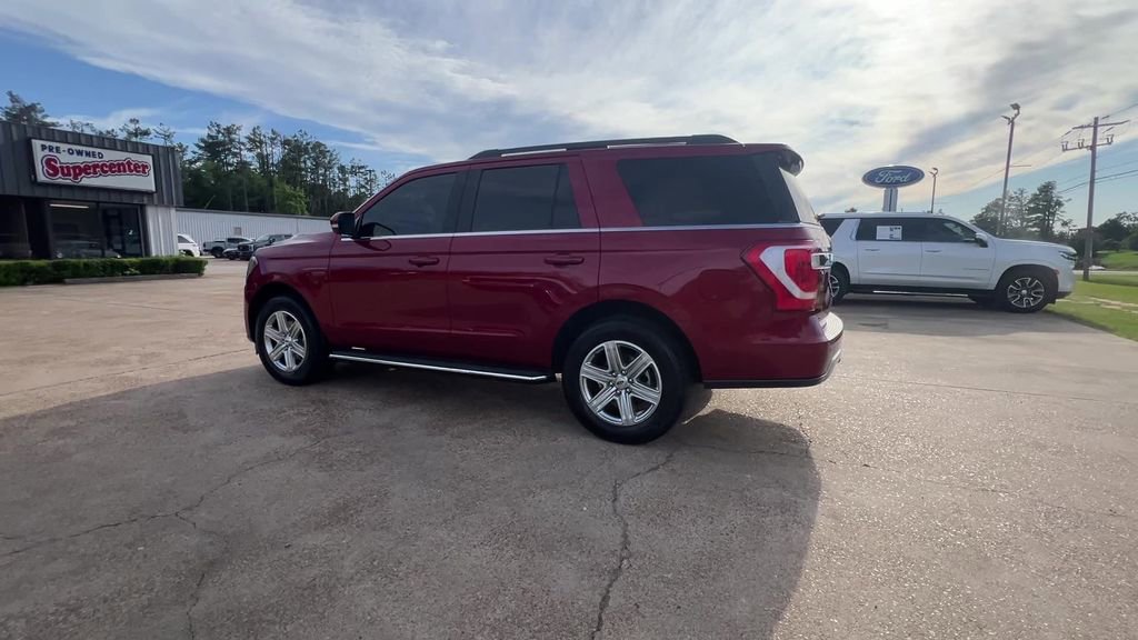 Used 2019 Ford Expedition XLT w/ Equipment Group 202A RWD image 4