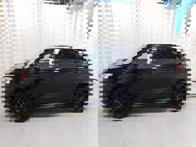 Used 2024 Ford Edge SE w/ Black Appearance Package image 2