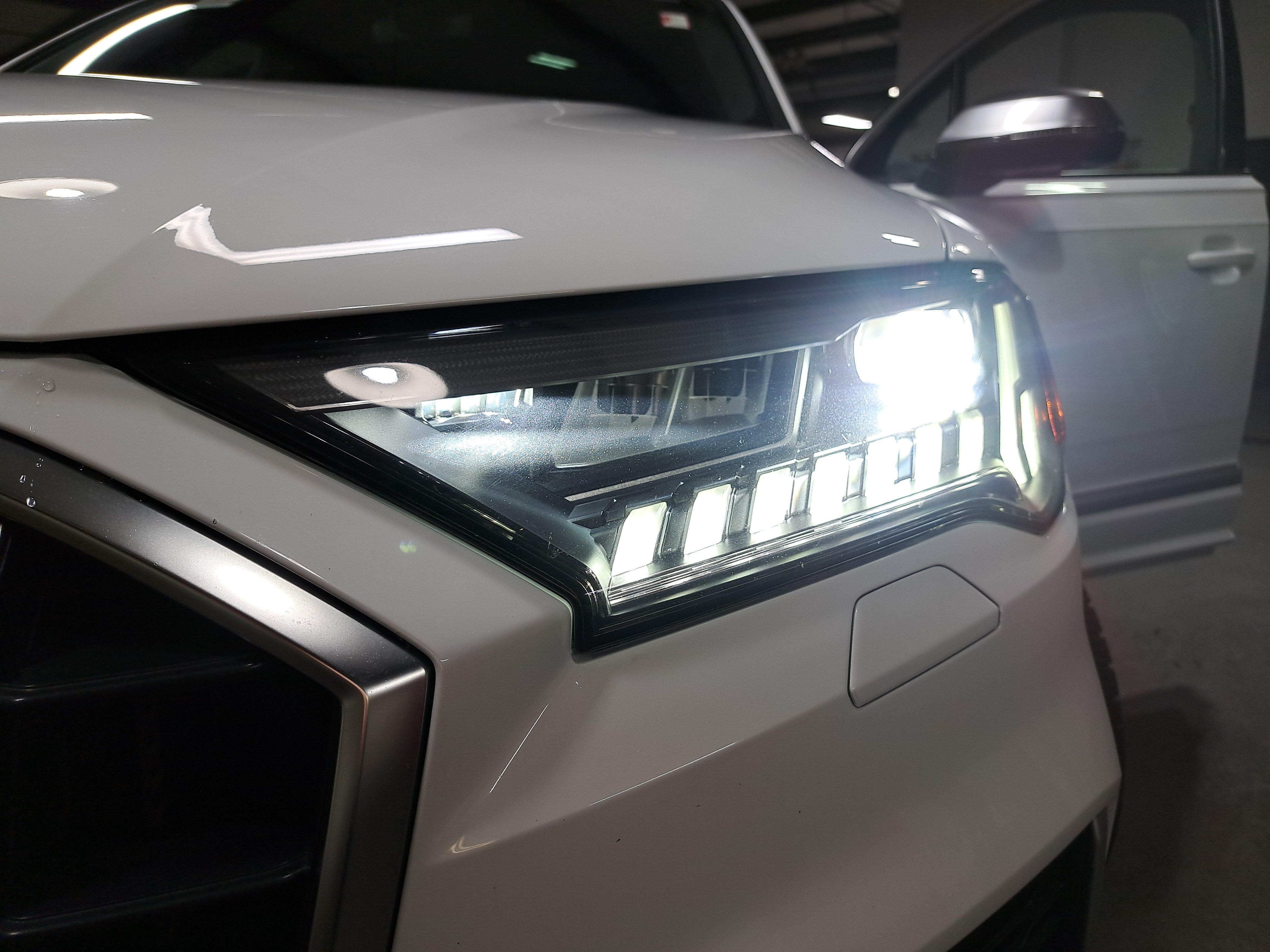 Used 2021 Audi SQ7 Premium Plus w/ Driver Assistance Package AWD/4WD image 31