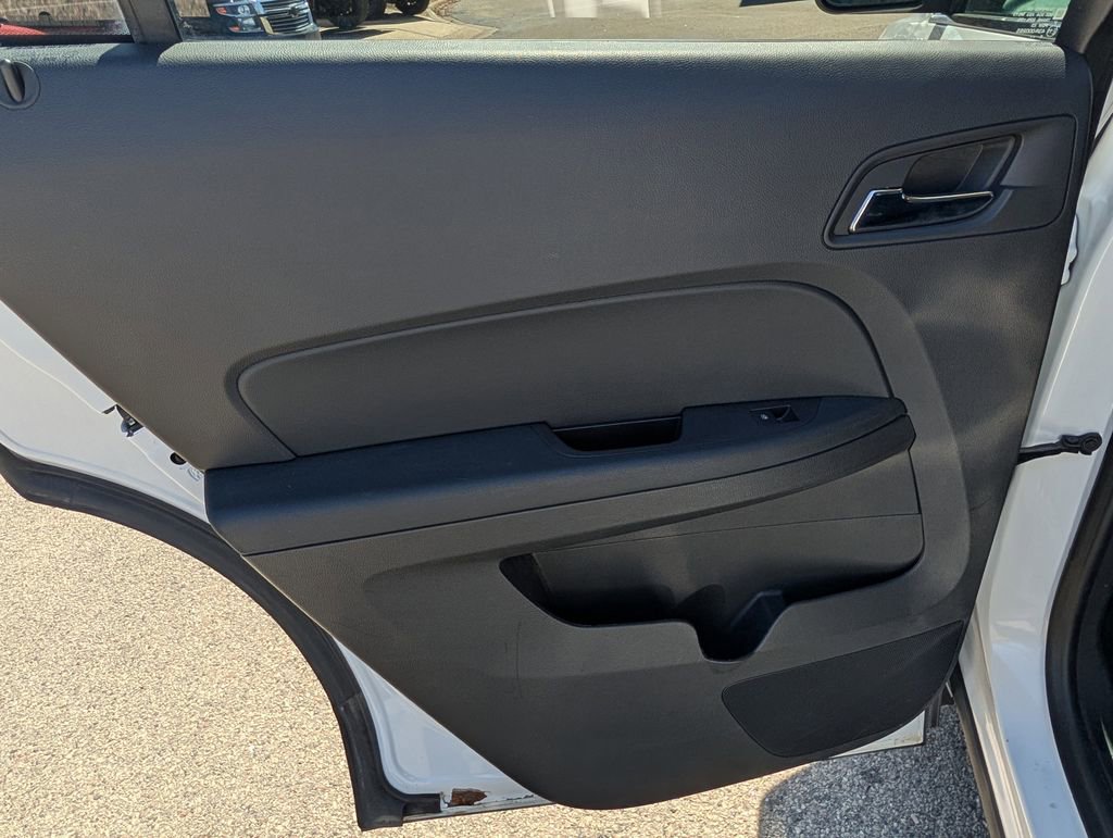 Used 2017 Chevrolet Equinox LT w/ Sport Edition image 24