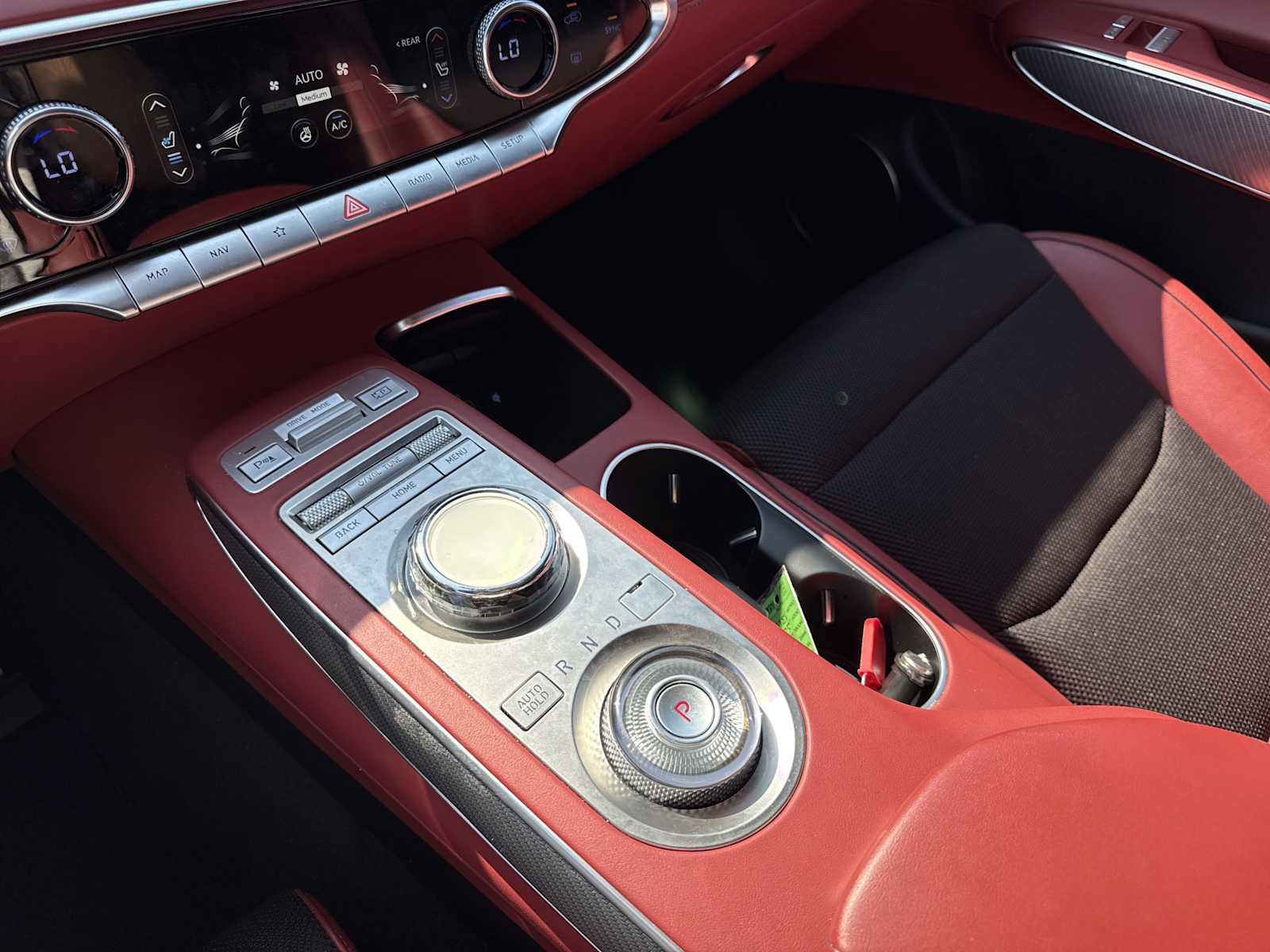 Used 2024 Genesis GV70 3.5T Sport image 13