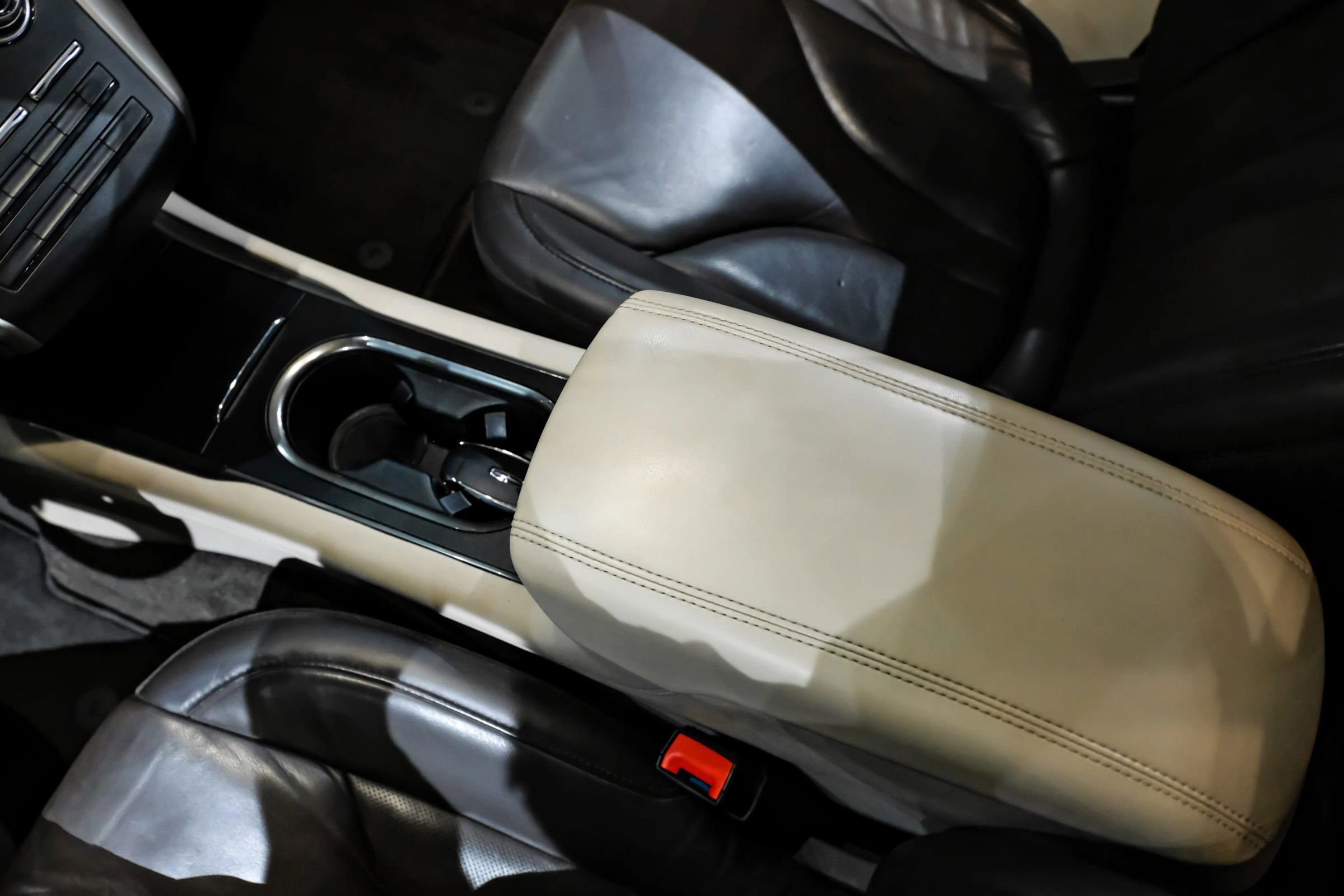 Used 2017 Lincoln MKC Select w/ Select Plus Package image 26