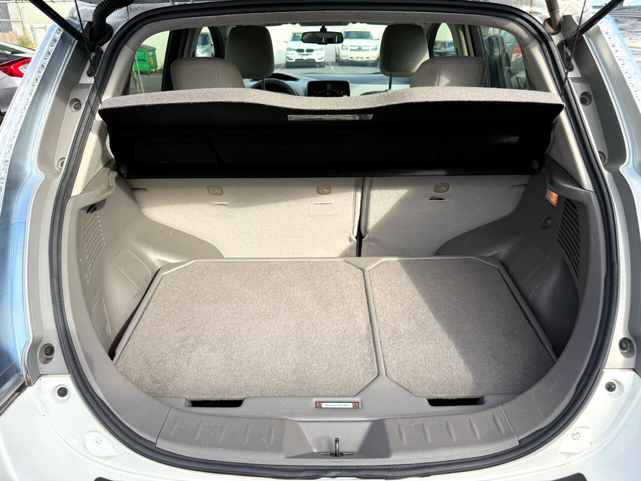 Used 2013 Nissan Leaf SV w/ LED & Quick Charge Pkg image 17