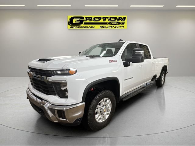 Used 2024 Chevrolet Silverado 3500 LT w/ Convenience Package image 1
