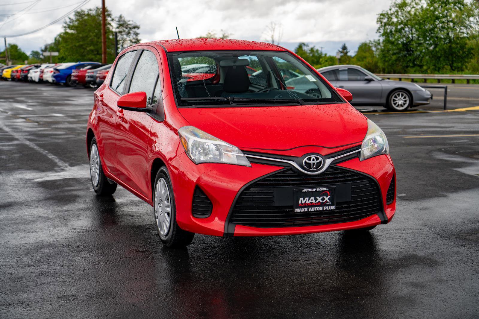 Used 2015 Toyota Yaris L FWD image 2