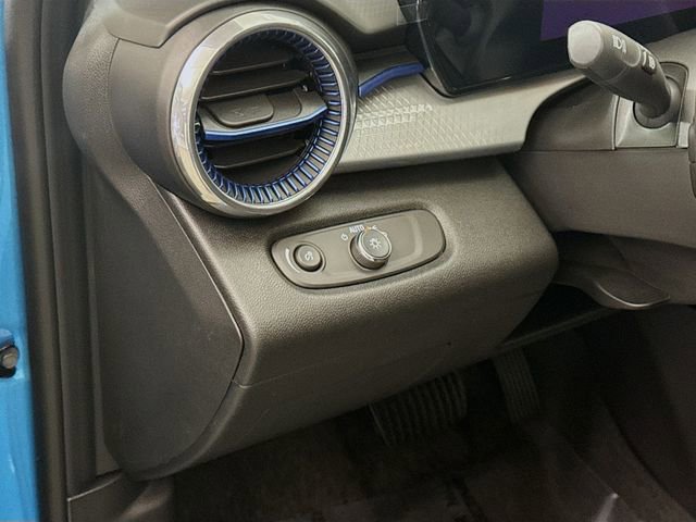 New 2026 Chevrolet Trax LT image 12