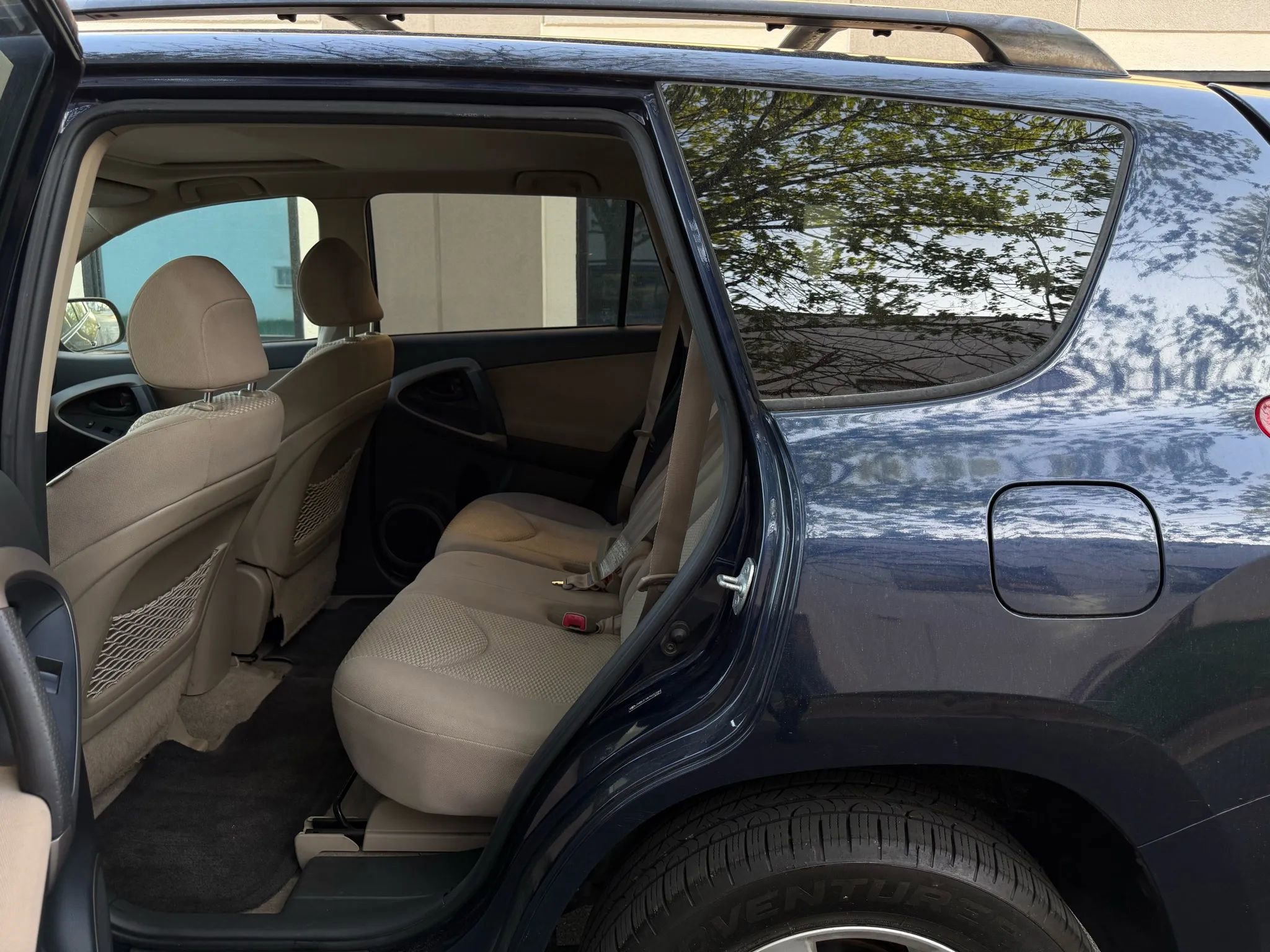 Used 2007 Toyota RAV4 Limited image 21