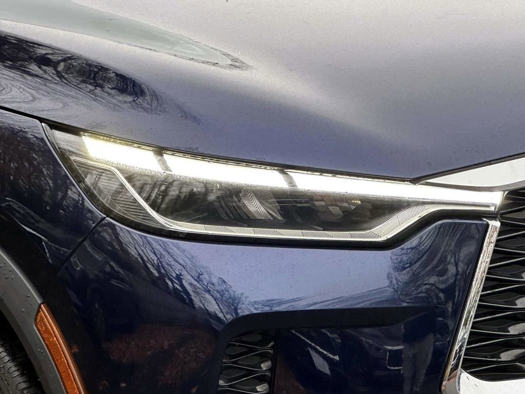 Used 2024 INFINITI QX60 Luxe w/ Performance Audio Package image 9