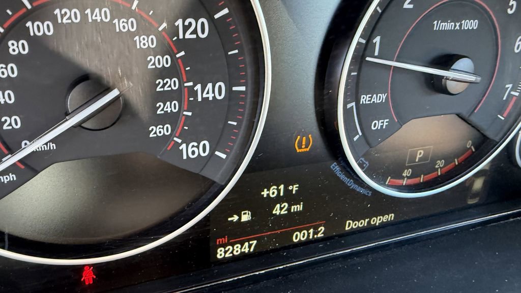 Used 2017 BMW 330i xDrive Sedan image 4