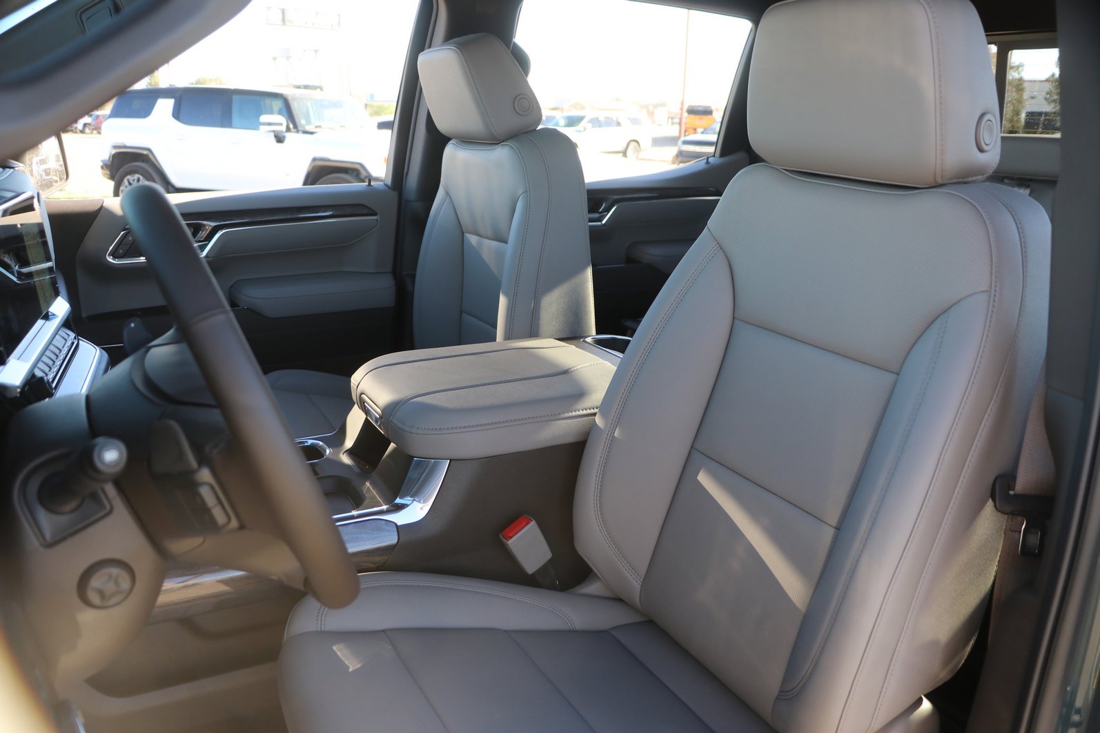 New 2026 Chevrolet Silverado 1500 LTZ w/ LTZ Convenience Package II image 14