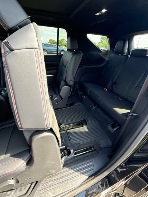 New 2026 Chevrolet Traverse RS w/ LPO, Floor Liner Package AWD/4WD image 33