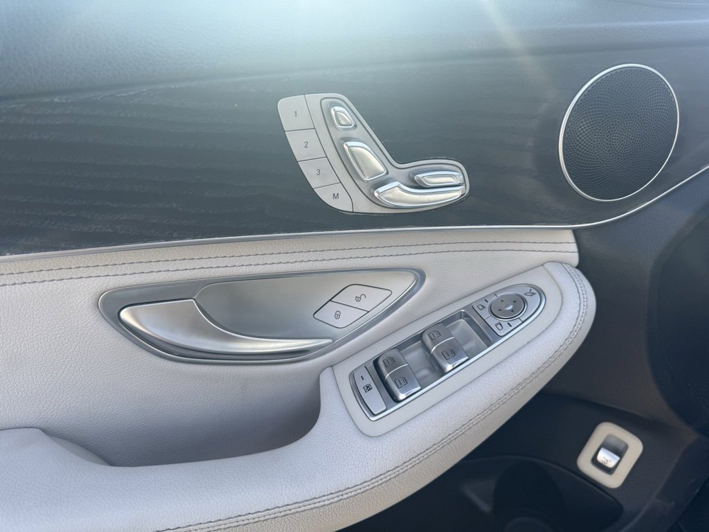 Used 2015 Mercedes-Benz C 300 Sedan image 30