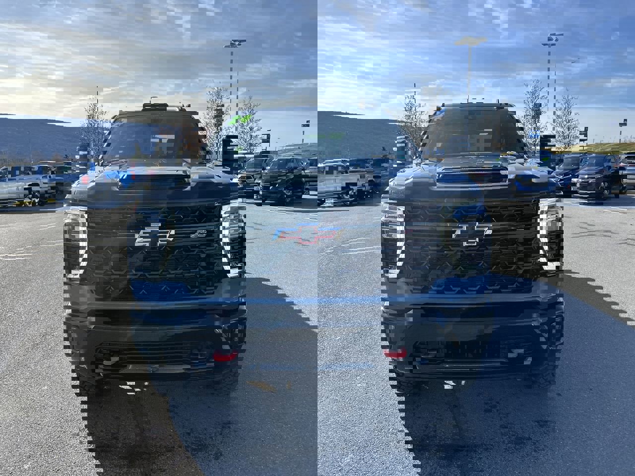 Used 2024 Chevrolet Silverado 2500 ZR2 w/ Snow Plow Prep/Camper Package image 2