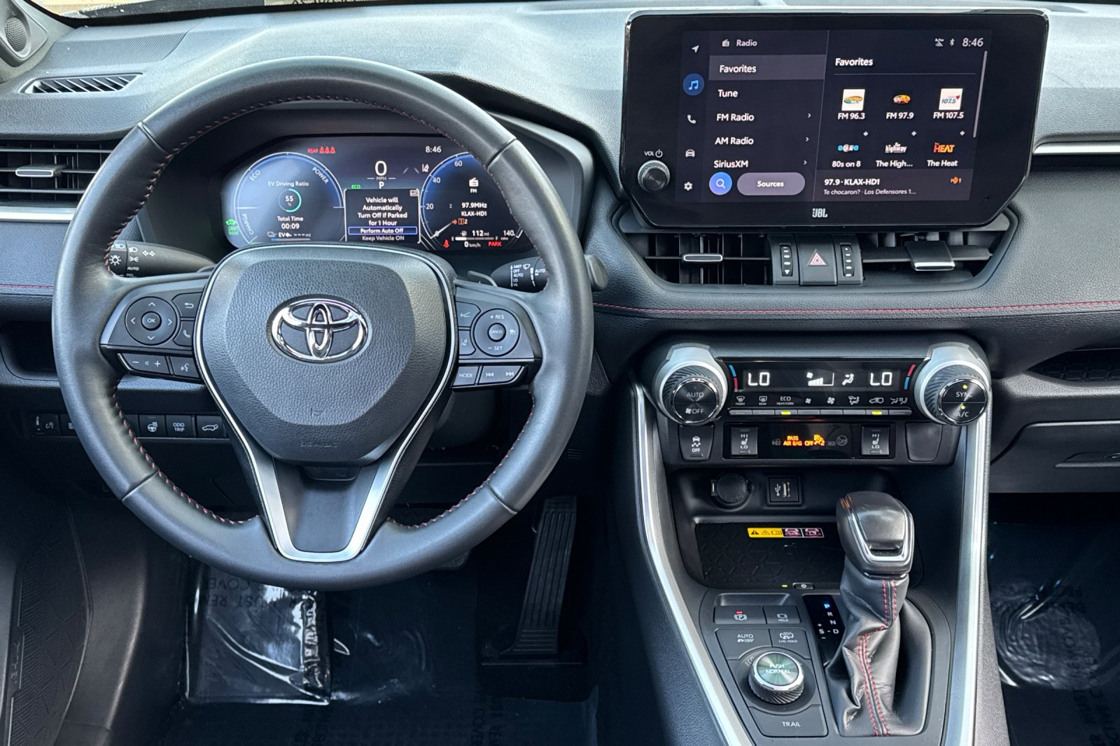 Used 2025 Toyota RAV4 XSE w/ Weather Package AWD/4WD image 14