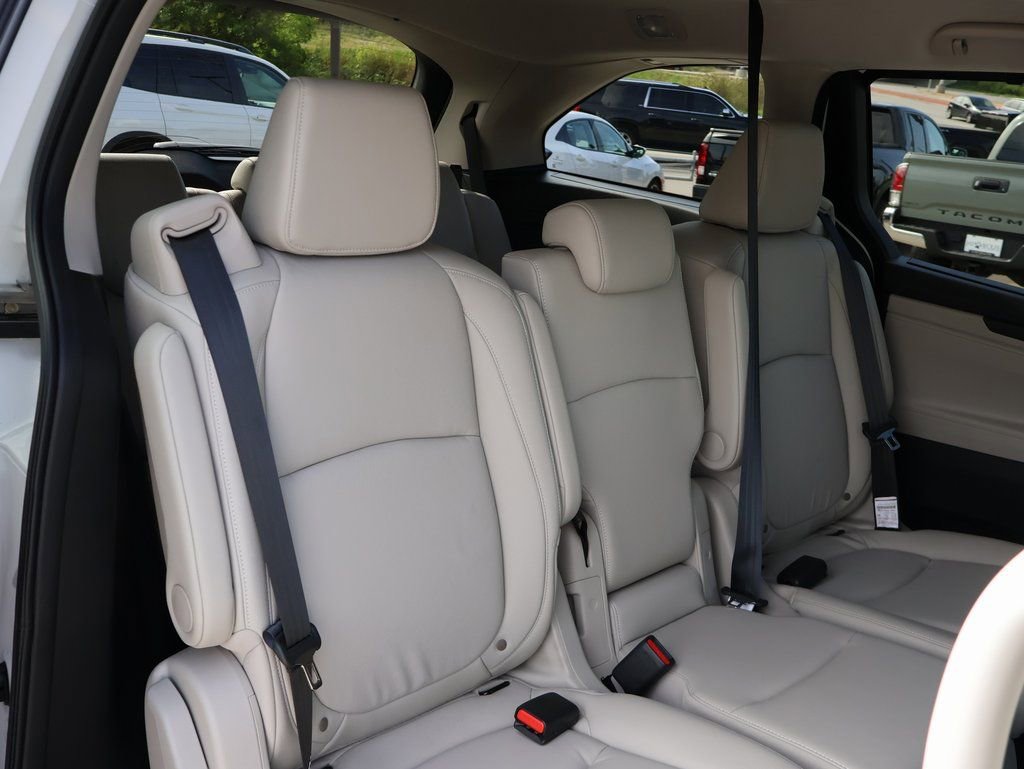 New 2026 Honda Odyssey EX-L image 8