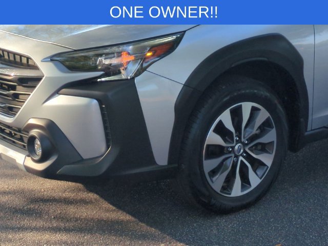 Used 2025 Subaru Outback Limited AWD/4WD image 9