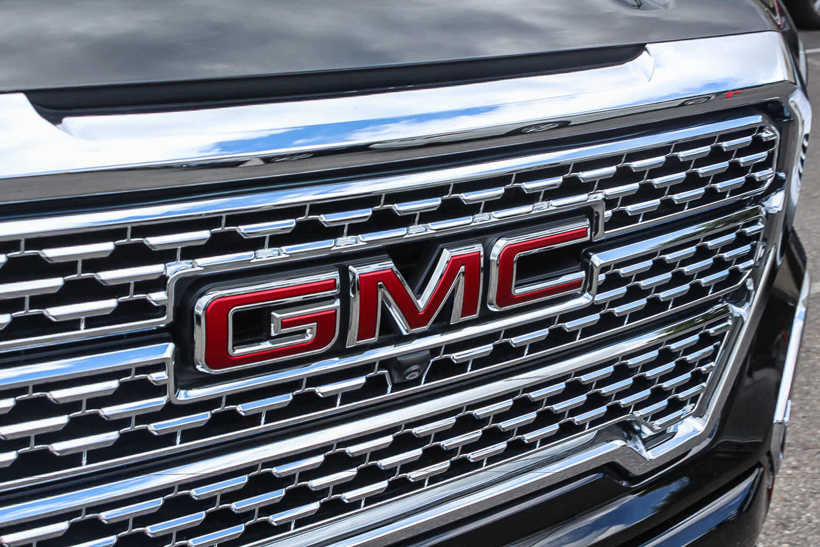 Used 2019 GMC Sierra 1500 Denali w/ Denali Ultimate Package AWD/4WD image 12