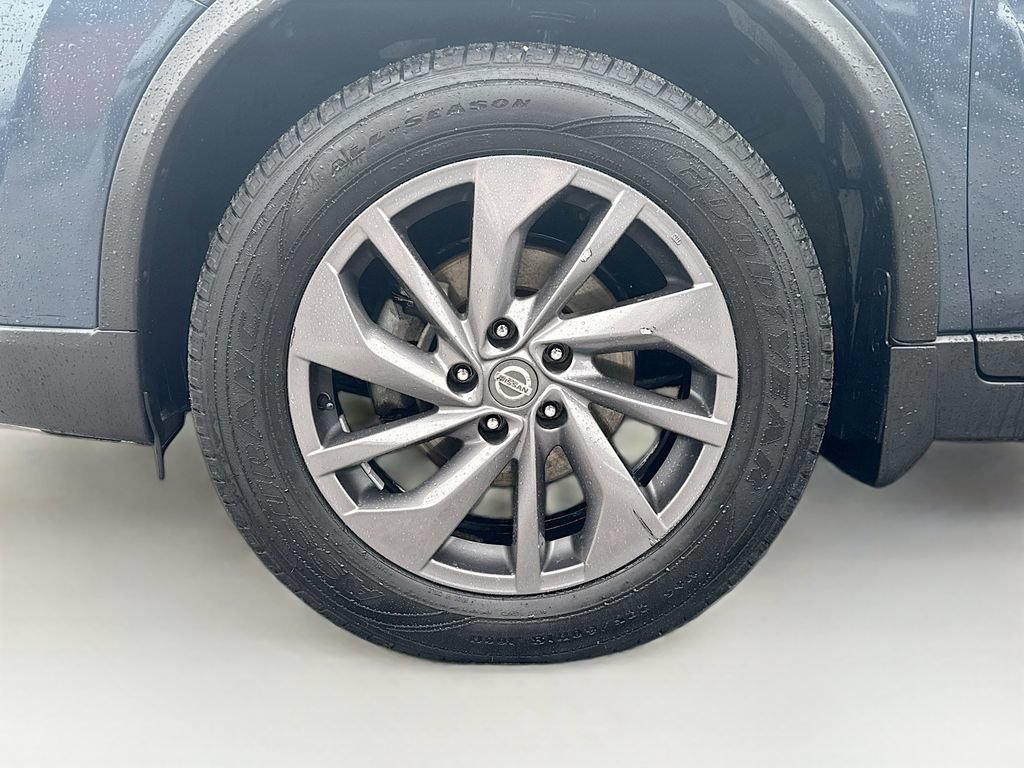 Used 2016 Nissan Rogue SL AWD/4WD image 32