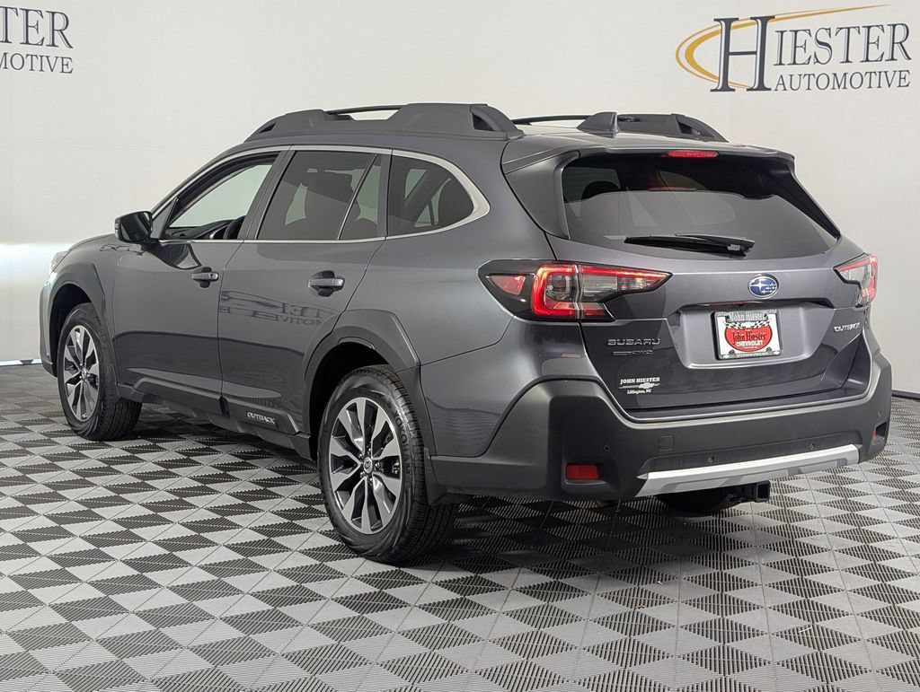 Used 2025 Subaru Outback Limited AWD/4WD image 5