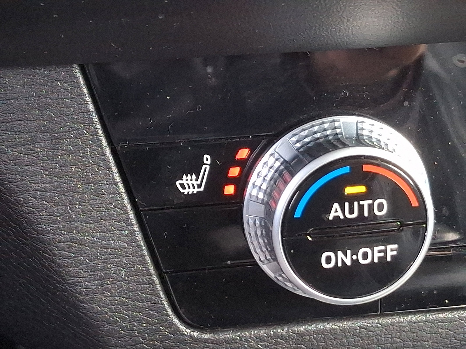 Used 2024 Mitsubishi Outlander SE image 23