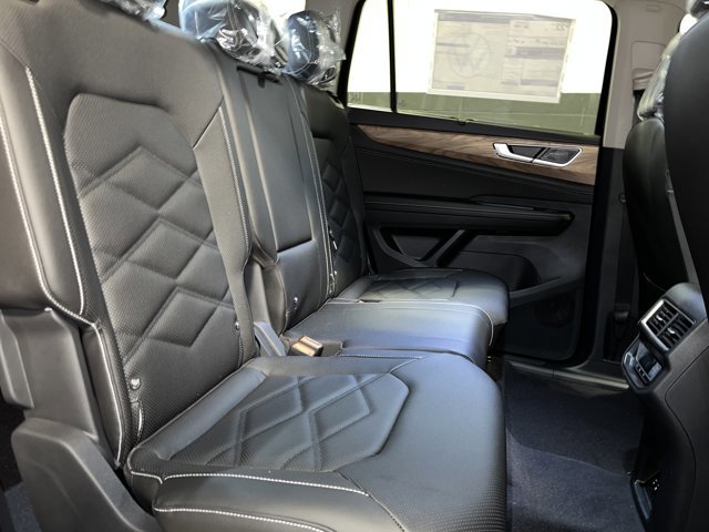 New 2026 Volkswagen Atlas SE image 8