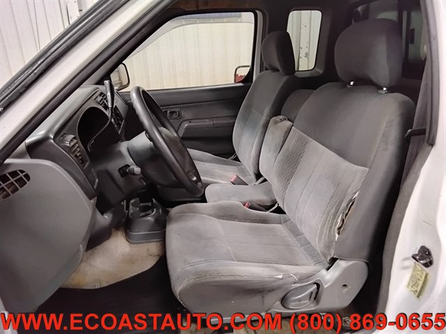 Used 1999 Nissan Frontier XE RWD image 10