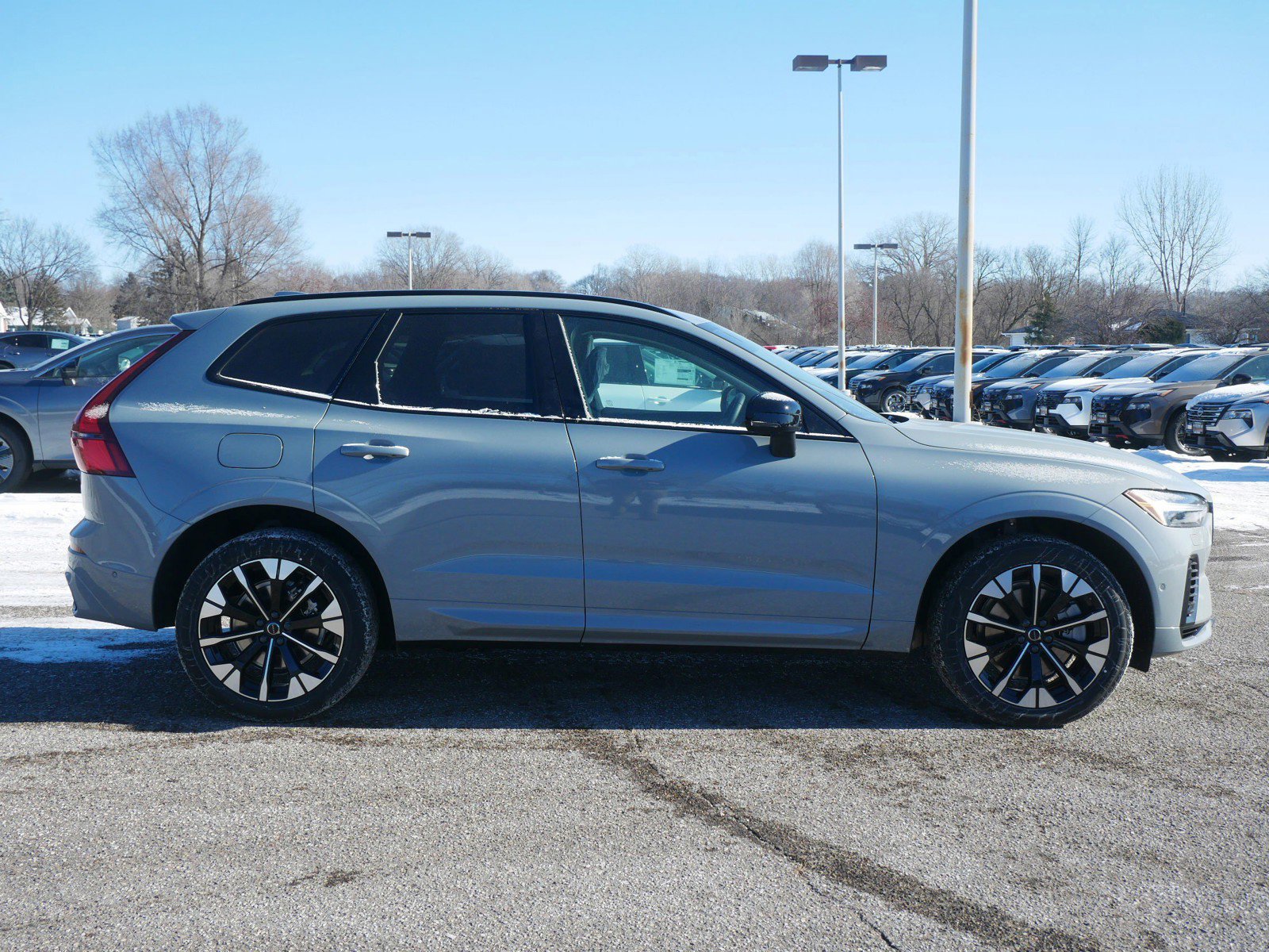 New 2026 Volvo XC60 T8 Plus w/ Protection Package Premier image 2