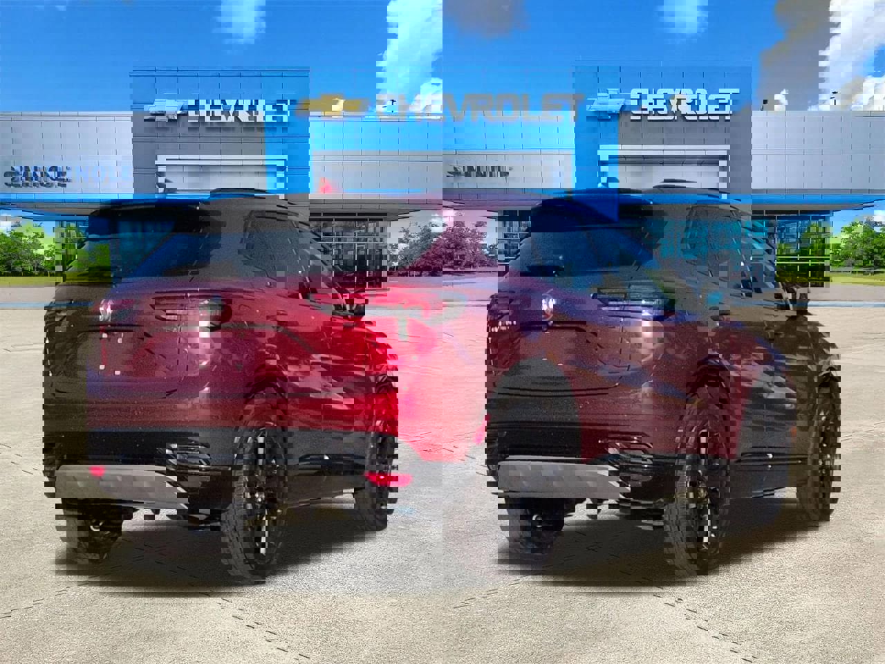 Used 2023 Buick Envision Essence w/ Sport Touring Package image 4