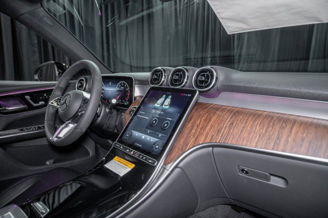 Certified 2026 Mercedes-Benz GLC 300 image 15