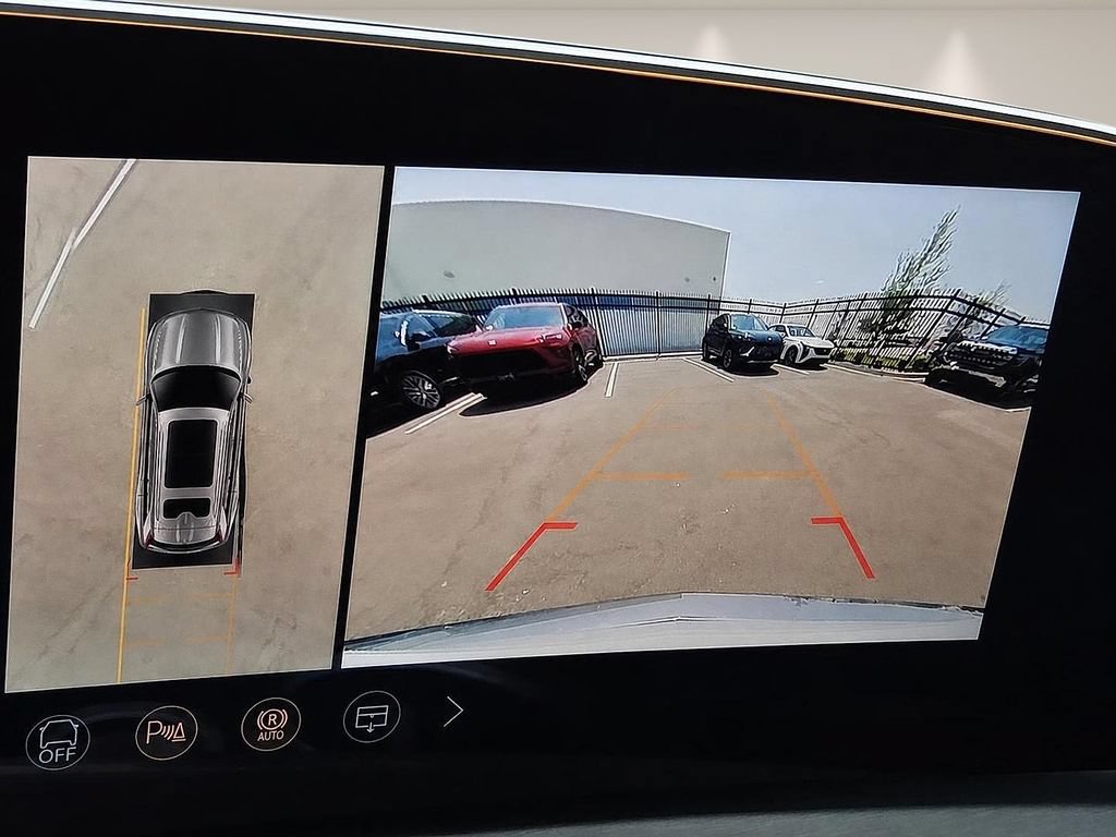 New 2027 Cadillac Vistiq Luxury AWD/4WD image 18