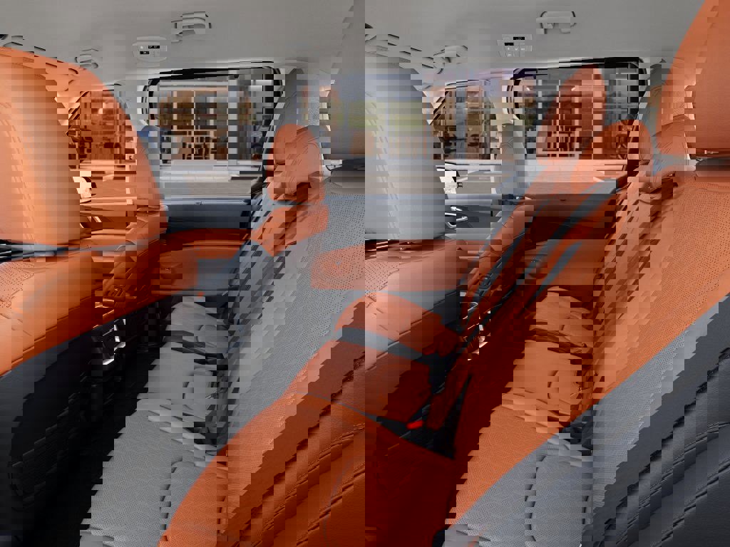 New 2026 Kia Carnival EX image 18