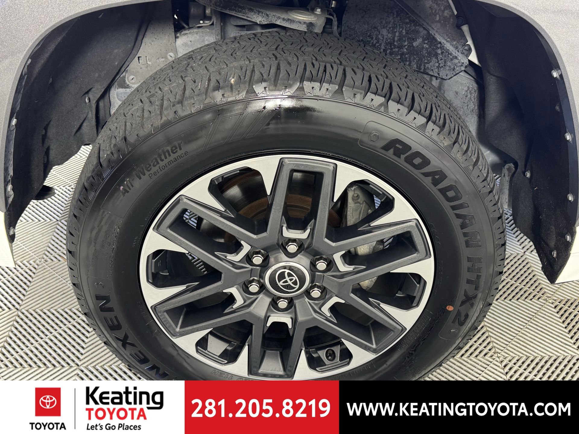 Used 2023 Toyota Tundra Limited image 31