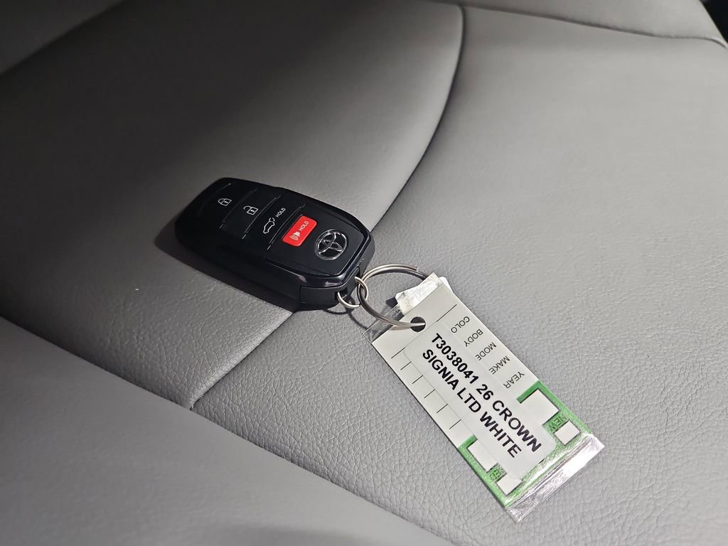 New 2026 Toyota Sienna XLE image 34