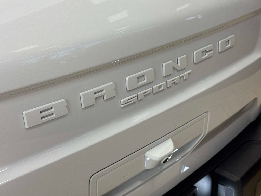 Used 2026 Ford Bronco Sport Outer Banks w/ Outer Banks Tech Package+ AWD/4WD image 9
