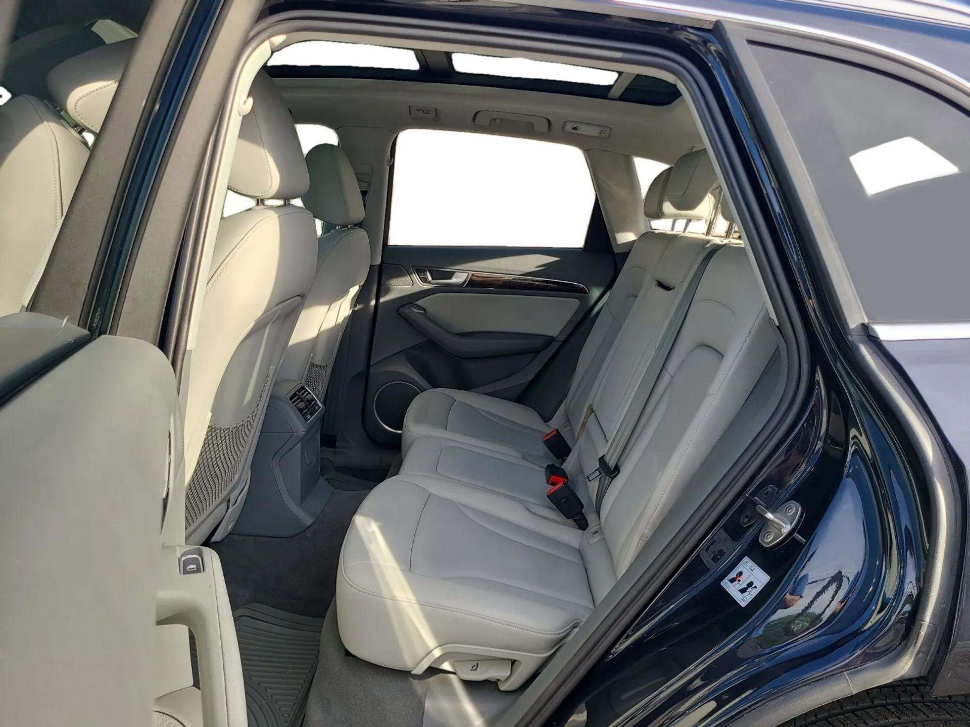 Used 2015 Audi Q5 2.0T Premium Plus w/ Technology Package image 19