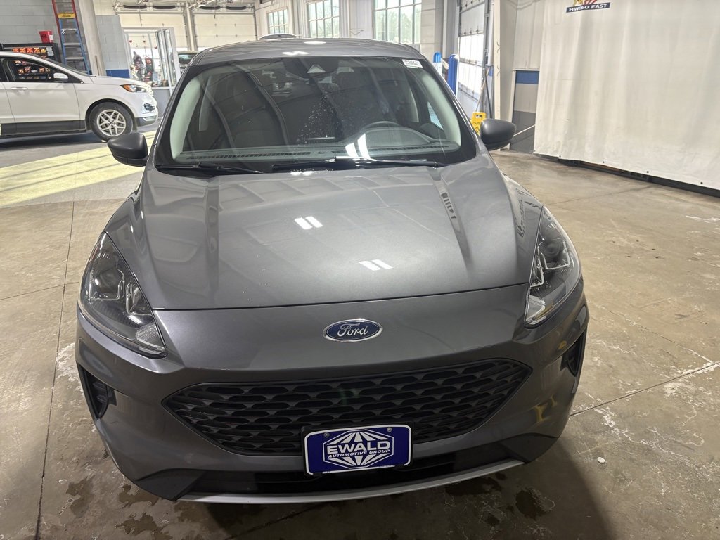 Used 2022 Ford Escape S image 3