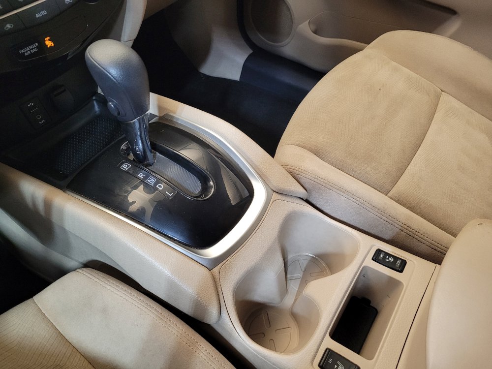Used 2016 Nissan Rogue SV w/ SV Premium Package FWD image 26