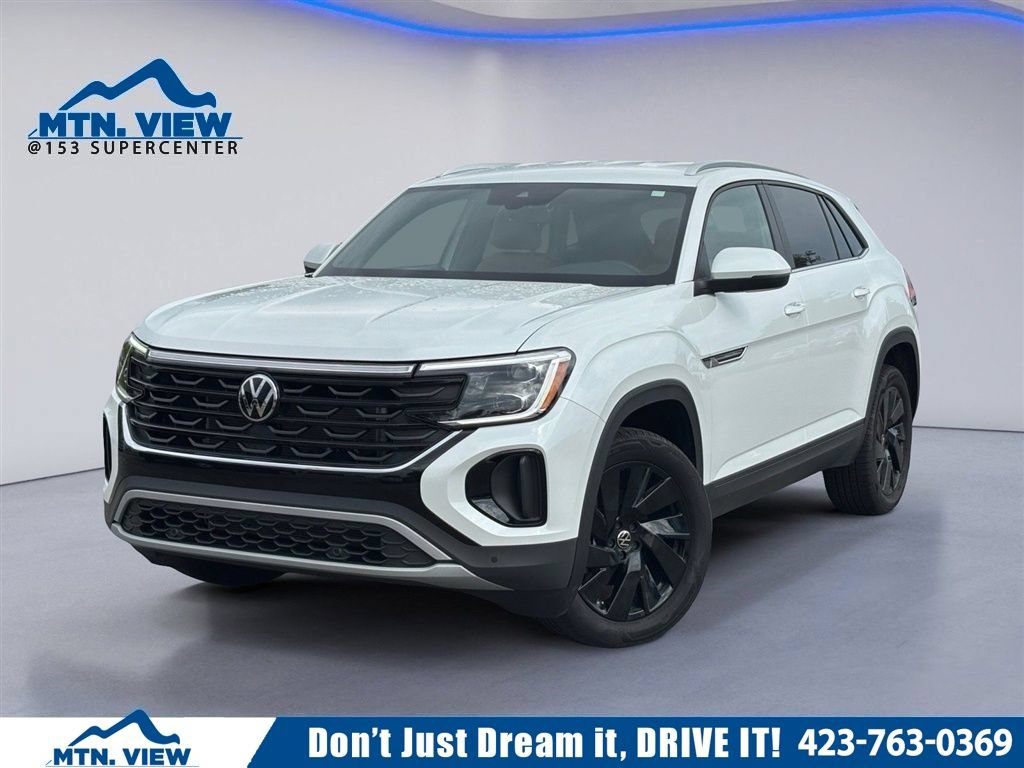 Used 2026 Volkswagen Atlas Cross Sport SE w/ Black Wheel Package