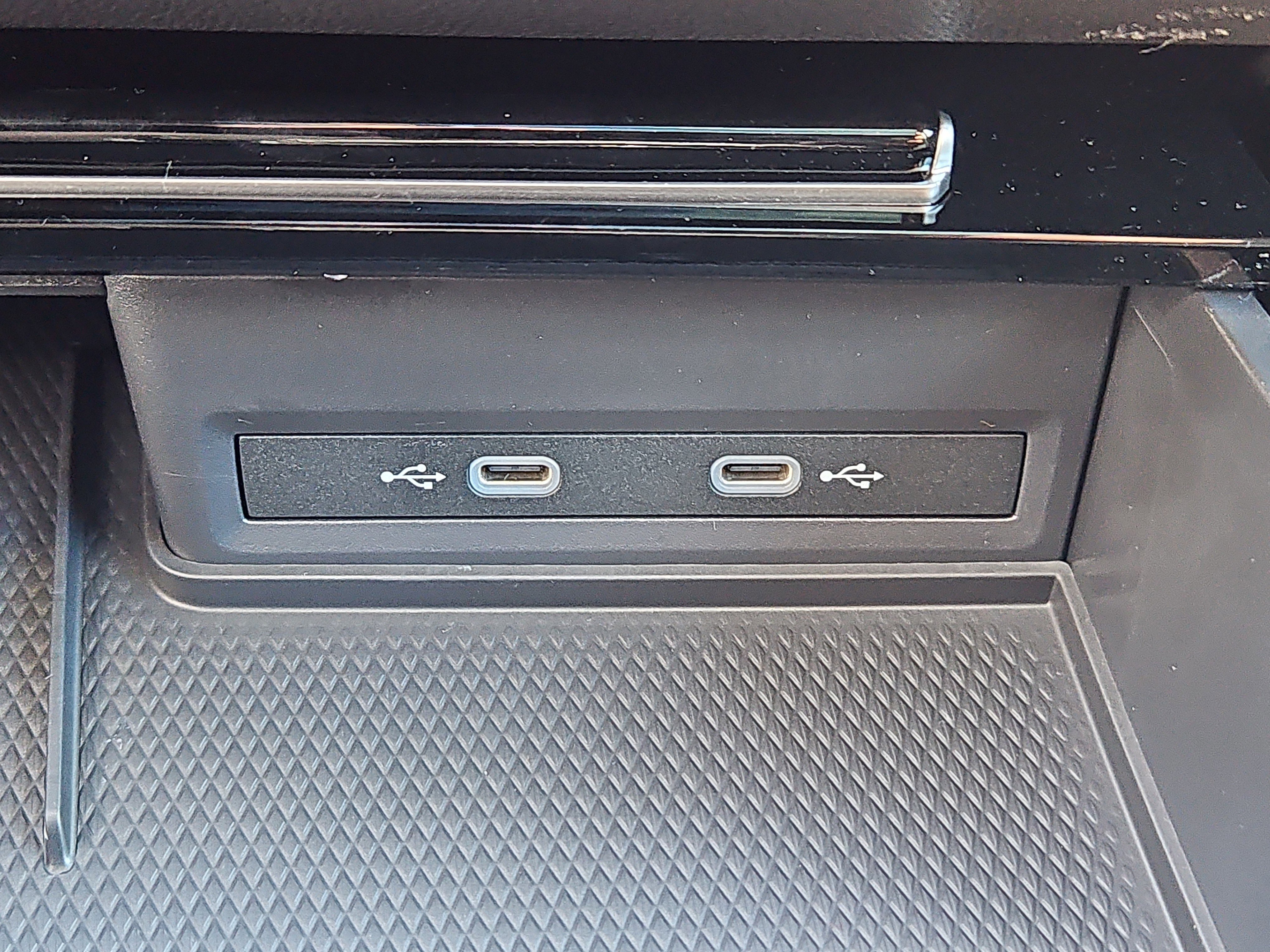 New 2026 Volkswagen Atlas SEL image 12