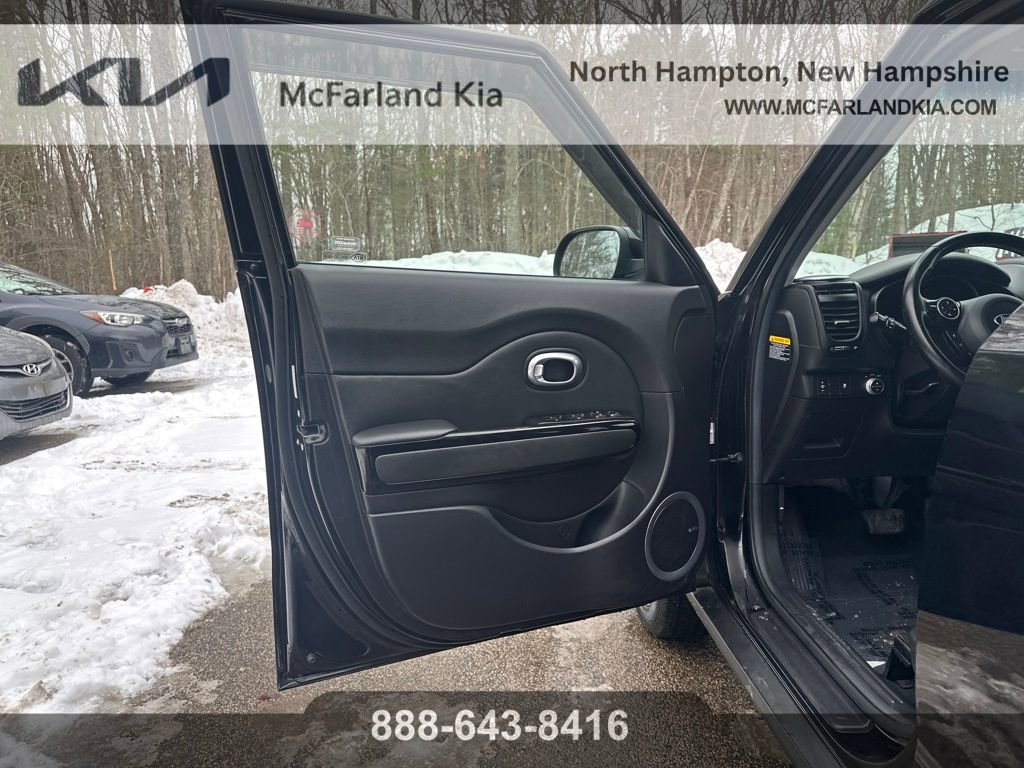 Used 2015 Kia Soul + w/ Audio Package image 12