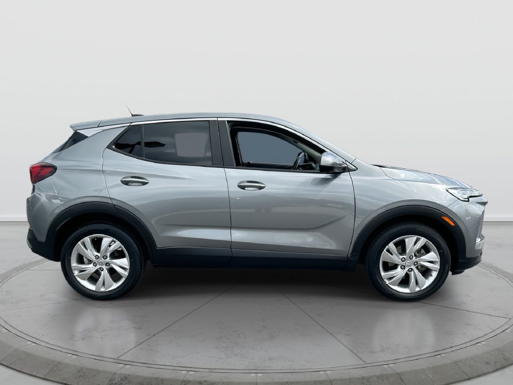 Used 2024 Buick Encore GX Preferred w/ Comfort Package FWD image 9
