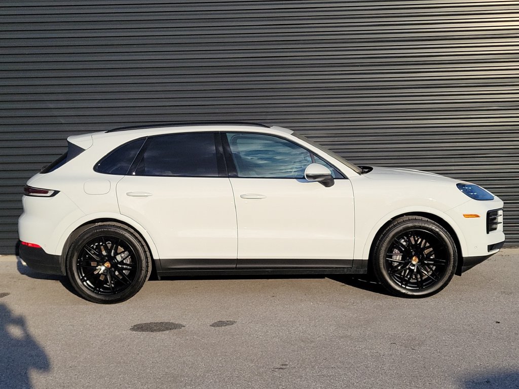 Certified 2026 Porsche Cayenne AWD/4WD image 8